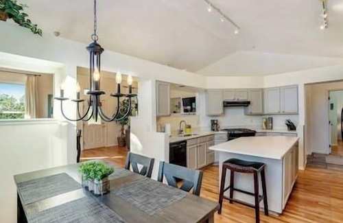 Castle Rock Casa | Under the Castle ROCK