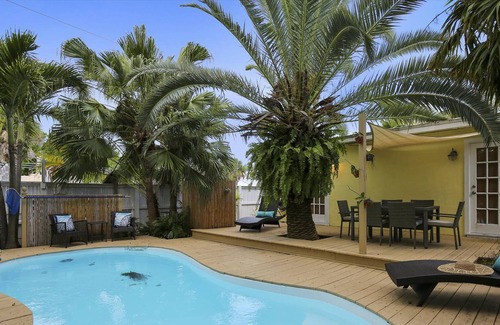 Midtown Casa | Under The Palms by AvantStay | Private Pool | Outdoor Dining | Close to Beach