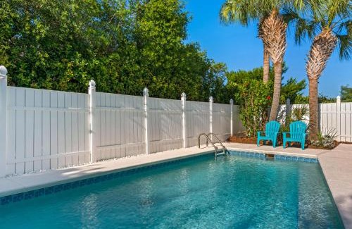 Crystal Beach Casa | Under the Sea by Newman-Dailey