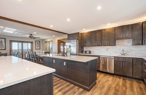 Mountainside Casa | Under the Stars: Private Indoor & Outdoor Pools, 2 Hot Tubs, & BIG Lake
