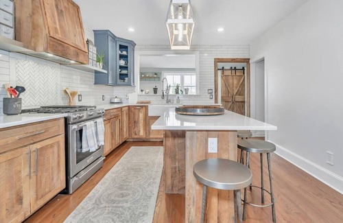Kennett Square Casa | Underground Railroad 4 Bedroom Farmhouse