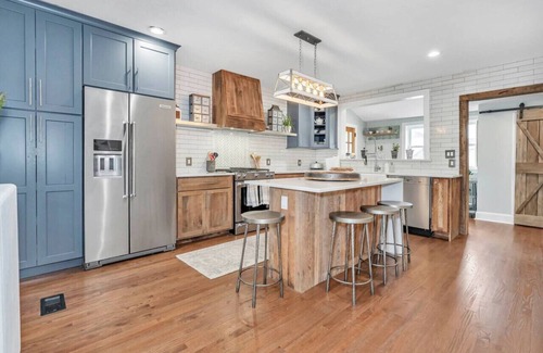 Kennett Square Casa | Underground Railroad 4 Bedroom Farmhouse