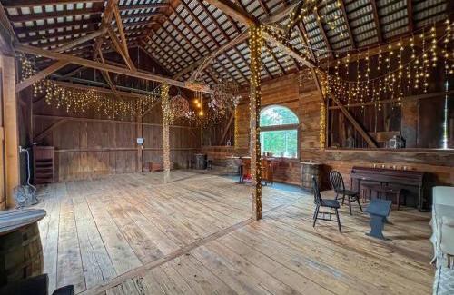 Kennett Square Casa | Underground Railroad 3 Bedroom Farmhouse