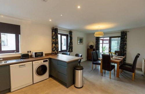 Kendal Casa | UNDERWOOD COTTAGE - Peaceful House in Kendal with views of Cumbria