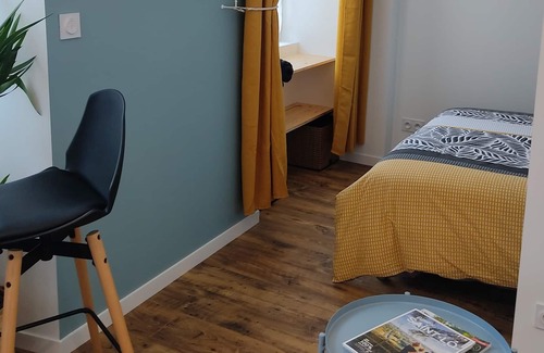 Le Hommet-d'Arthenay Apartamento | Une Ancienne École Rénovée, Amoureux de Nature et de Vielles Pierres