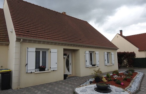 Chambly Casa | Une belle chambre, doble iluminado.