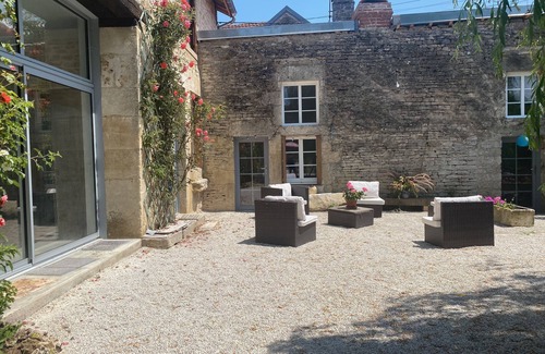 Le Val-d'Esnoms Casa | une Maison de Famille, à la Campagne