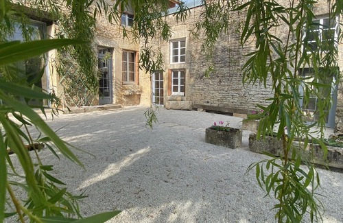Le Val-d'Esnoms Casa | une Maison de Famille, à la Campagne