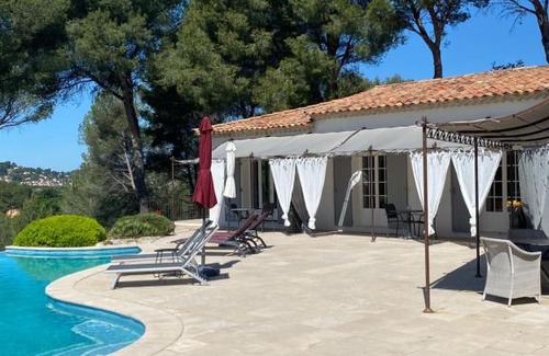 Le Beausset Cama Y Desayuno | Une Pause en Provence