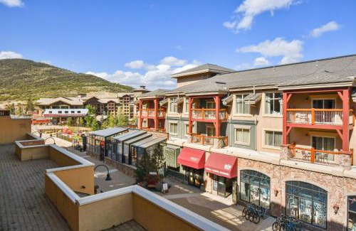 Park City Casa | Unequalled Ski in Out, Next to Gondola, Sundial hotel room, Pool, Hot tub, Condo Nast Winner C216A