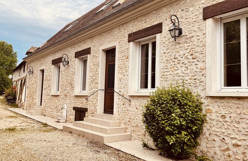 Saint-Pierre-de-Bailleul Casa | Unforgettable family vacations: Heated swimming pool, Large garden, Cinema, Spa