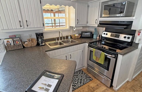 Bryson City Cabina | Unforgettable Views of Mountains & Lake - Quiet in Nature - Fragrance Free