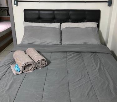 Vila Yolanda Apartamento | Unidade independente em sobrado, confortável e familiar no coração de Foz! TÉRREO e piscina compartilhada