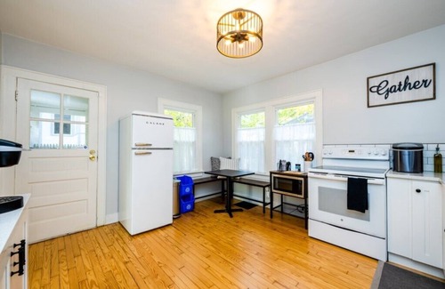 New Buffalo Casa | Union Pier Charmer Close To Association Beach and Downtown!
