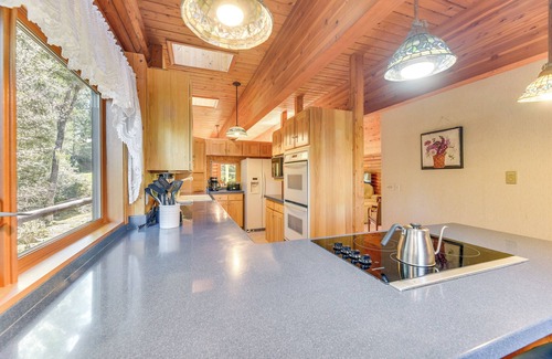 Union Casa | Union Vacation Rental w/ Golf Course Views!
