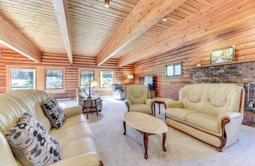 Union Casa | Union Vacation Rental with Golf Course Views!