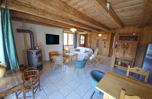 Champagny-en-Vanoise Apartamento | Unique à Champagny l'appartement Panoramik dans un Chalet d'Alpage avec une vue exceptionnelle