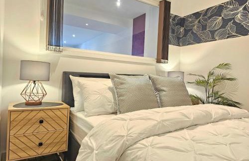 Leeds Apartamento | Unique 2-Bed, 2-Bath Apartment with Private Terrace, Near Leeds Bus Station & City Centre