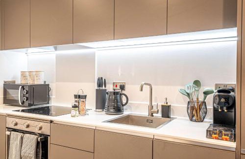 Leeds Apartamento | Unique 2-Bed, 2-Bath Apartment with Private Terrace, Near Leeds Bus Station & City Centre