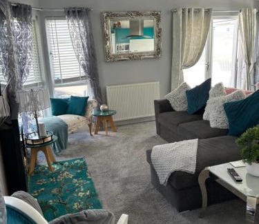 Rhyl Casa | Unique 2 bed lodge