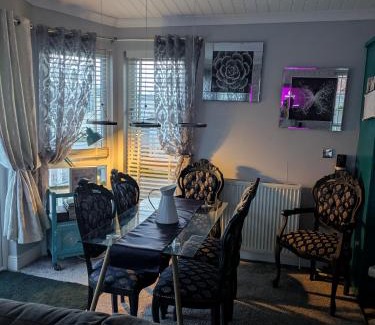 Rhyl Casa | Unique 2 bed lodge