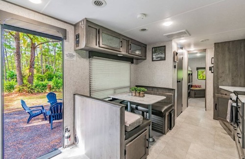 Grant-Valkaria Casa | Unique 2 bedroom camper w/ animal encounter