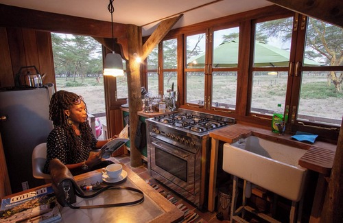 Naivasha Otro | The Watch Tower | 360' bed view shower understars