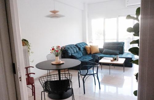 Koukaki Apartamento | Unique 2BD Design Apt with airconditioning near Acropolis