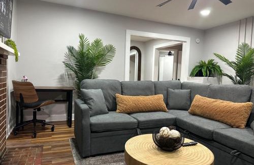 Winston - Salem Casa | Unique 3Bd 2Ba GAME ROOM mins to Downtown
