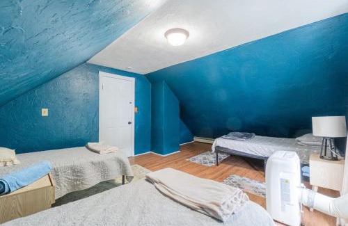 Everett Apartamento | Unique 3BDR 2 Bath near Encore casino