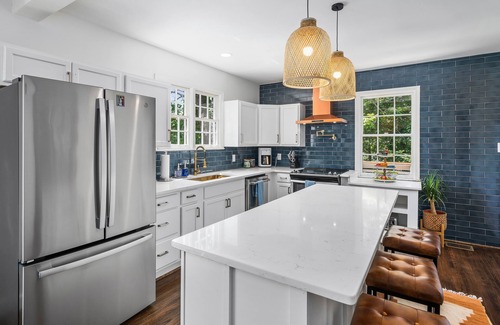 Crestline Heights Casa | Unique 3BR/3B Magic City Home