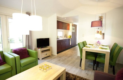 Velsen-Zuid Casa | Unique 4 by Interhome