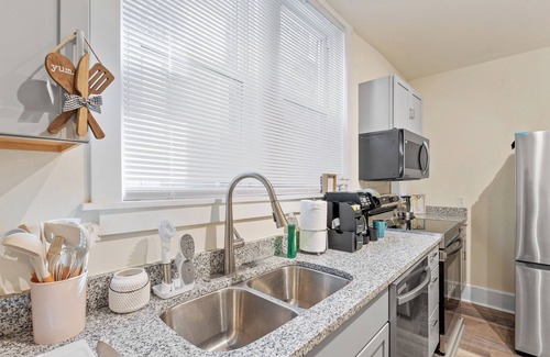 Wilmington Casa | Unique 5-bedroom private house in Wilmington perfect for long term stays