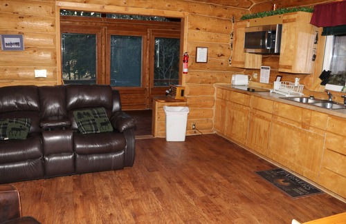 Anchor Point Cabina | Excepcionalmente Alaska, Bienes Iniciar Vacation Homes Situado en una granja de 14 acres Natural