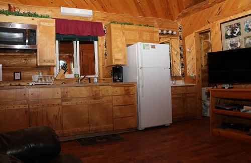 Anchor Point Cabina | Excepcionalmente Alaska, Bienes Iniciar Vacation Homes Situado en una granja de 14 acres Natural