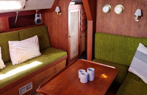 Ronne Alquiler De Eote | Unique and cozy boat accommodation in Nørrekaas Marina, Rønne