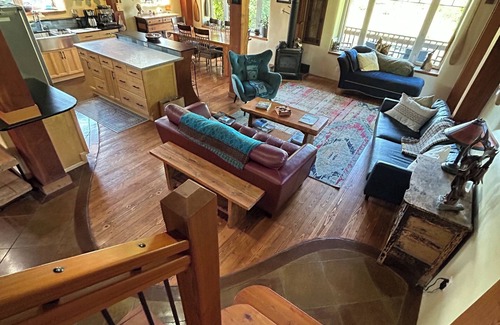 East Kootenay Casa | Unique and Cozy Eco Friendly Straw Bale Home in Mountain Town