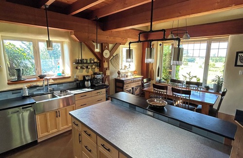 East Kootenay Casa | Unique and Cozy Eco Friendly Straw Bale Home in Mountain Town