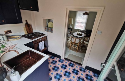 New Romney Cabaña | Unique and lovely furnished cottage