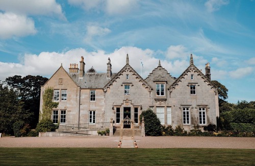Eyemouth Casa | Unique and quirky 9 bedroom Scottish Mansion