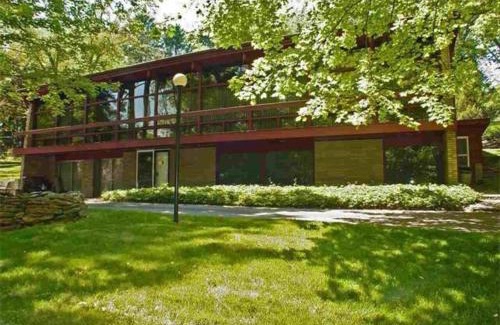 Weirton Casa | Unique and Secluded Country Estate near Pittsburgh