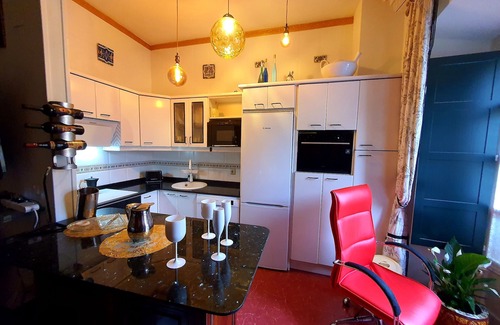 Centro de Oviedo Apartamento | Apartamento singular en el casco histórico . Un clásico renovado