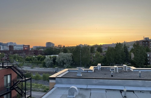 Saint Henri Apartamento | Unique Appartment With Mezzanine