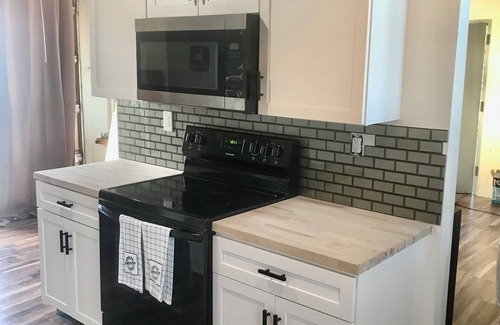 Franklin Casa | Unique, beautiful, location & only minute to Downtown Franklin & Nashville