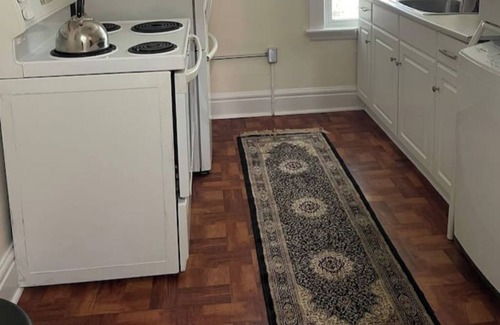 London Casa | Unique Boho Unit Close to Downtown