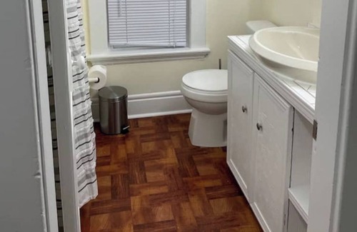 London Casa | Unique Boho Unit Close to Downtown