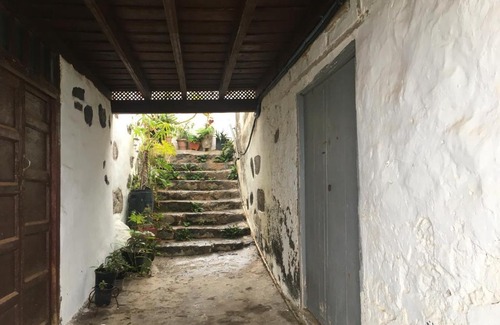 Las Aguas Casa | Cabaña canaria única del siglo XVIII - Casa SALVIA Las Aguas - océano y piscinas naturales a 150 m - Casa completamente cerrada