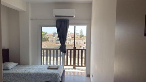 Larnaca City Centre Apartamento | Unique City Center Rooms, 150m from Chabad Lubavitch
