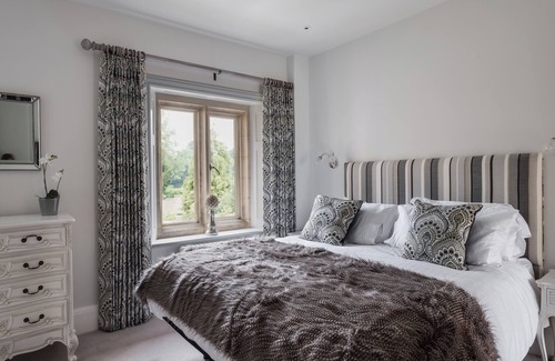 Winchcombe Cabina | Unique Cotswold getaway ideal for family celebrations/weddings/corporate