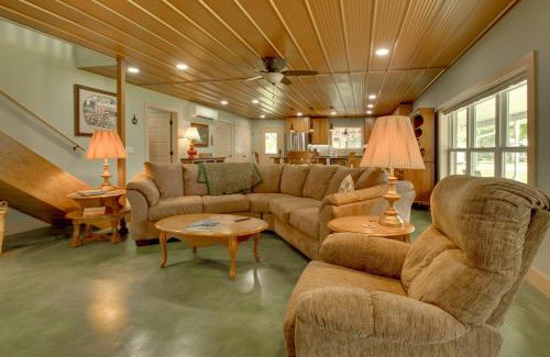 Cotter Casa | Unique Cotter Getaway with Deck and Outdoor Dining!